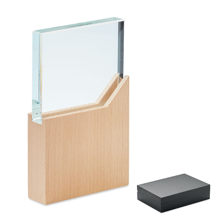 Placheta de premiere ZEAL